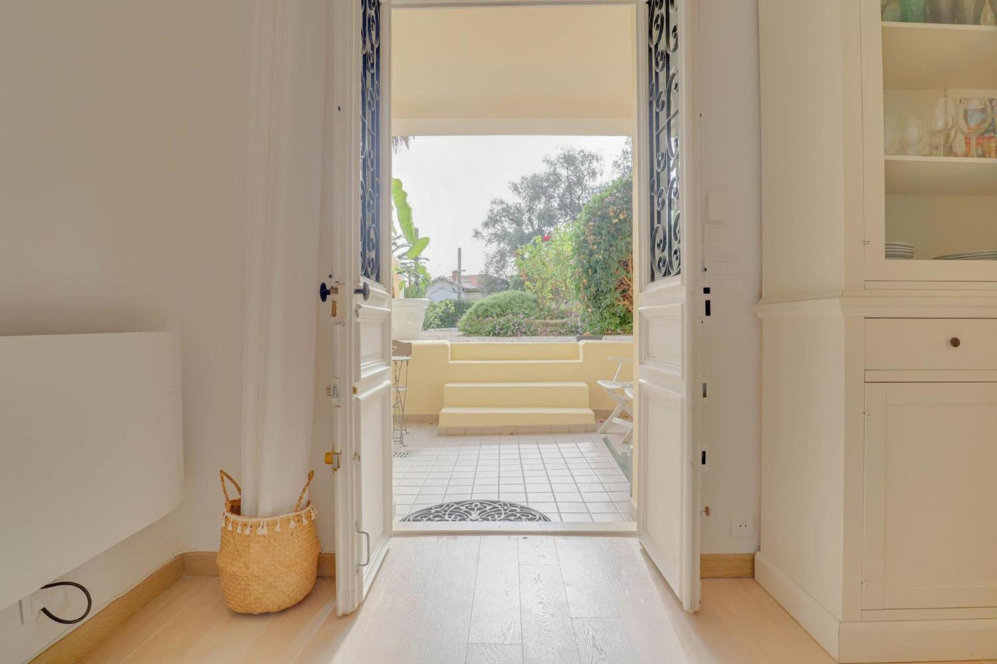 "Le Garavan Palace" Idyllique, Proche Gare Et Plage Menton Exterior foto